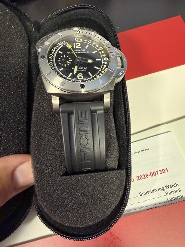 Panerai luminor submersible - panerai,