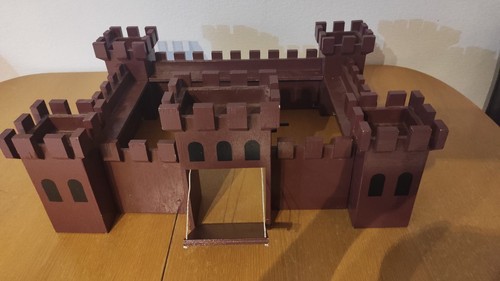Spielzeug ritterburg aus holz - ritterburg,