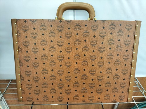 Mcm visetos trunk - case, attache