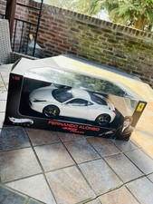 Ferrari 458 Italia 1:18