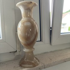ONYX Beautiful Elegant Vase