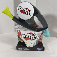 Hasbro Bop It! Game B7428