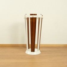 Schirmständer massives Teakholz und lackiertes Metall 1960er Jahre restauriert