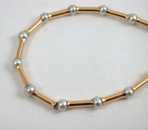 Feines collier mit akoyaperlen - collier,