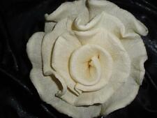 30 x große elfenbein Krepprosen Hochzeit Jubiläum Taufe Konfirmation Kommunion