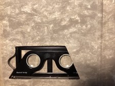 Raumbildbrille aus dem Schönstein-Verlag. Top Zustand. Album als Zugabe. Um 1940