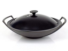Le Creuset Ø36cm Gusseisen Wok mit emailliertem Stahldeckel - Spezial-Pfanne OK