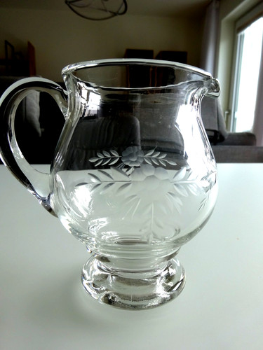 Altes glas milchkännchen - glas,