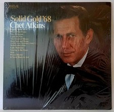 CHET ATKINS - SOLID GOLD 68 - VINYL VG+/VG+ LP