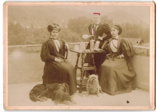 Fotografie drei studentinnen - fotografie,