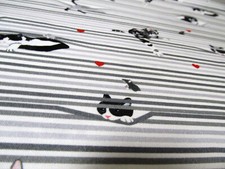 Katzen in der Jalousie  Cat