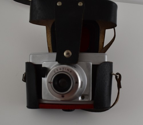 Kamera certo certina mit