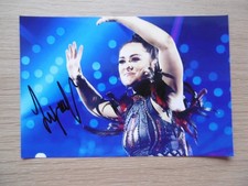 Lyra Valkyria "Wrestling"