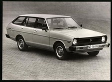 Fotografie Auto Datsun Sunny