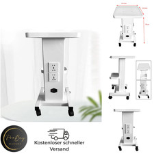 Weißer Salonwagen mit