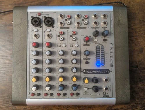 Soundcraft compact analog - compact, 4