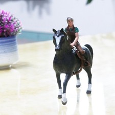 Kunststoff Pferd mit Reiter