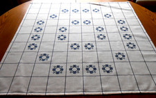 Mitteldecke Kreuzstichmotive