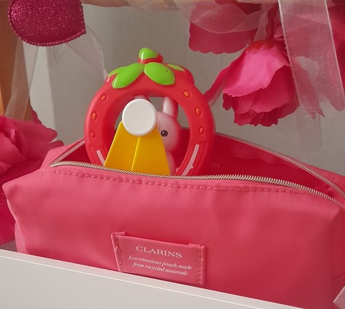 Cosmetikbag und handventilator - cosmetikbag,