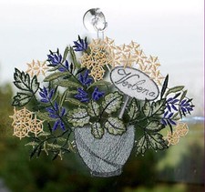 Plauener Spitze Fensterbild Fensterdekoration Mediterran Kräutertopf Lavendel