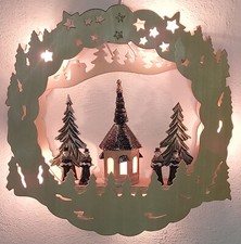 Fensterlicht mit Kirche im