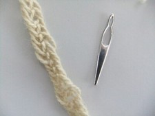 Nalbinding Naalbinding Reisegröße Metallnadel silberfarben 1 großes Auge 6 cm NEU