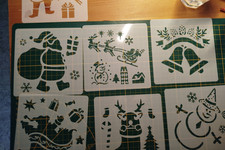 7 weihnachtliche Schablonen kaum genutzt ca. 13 x 13 cm