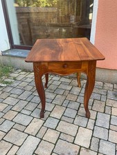 Barocker Tisch in Nussbaum