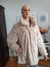 C&A Plüschjacke Felljacke Pelzjacke Beige Gr 46 Neu