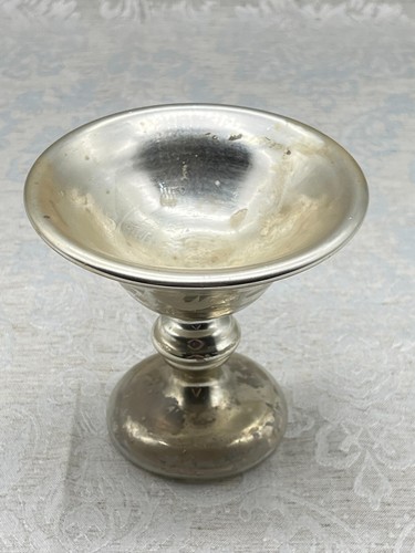 Antiker kelch aus glas - kelch,