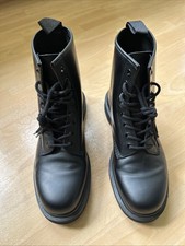 DR. Martens Schnürstiefelette