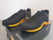 La Sportiva TX Guide