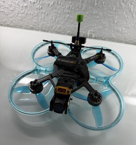 Bee35 quadrocopter fpv mit - quadrocopter,