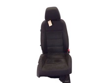 Sitz vorne rechts 5 türer