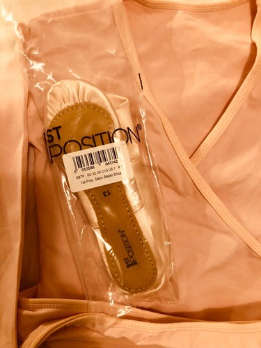 Neue satin ballettschuhe - neue, 1st