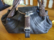 *Fendi* ausgefalle Handtasche, Leder,  schwarz mit braunen geflochtenen Henkeln