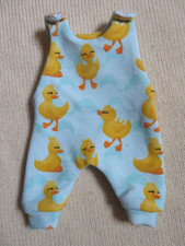 Neu- und hochwertige Kleidung