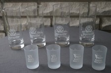 8 unbenutzte Jägermeister