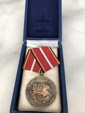 Verdienstmedaille der NVA in 900 Silber vgl Band I Nr. 146 d Punze 4, Orden1203