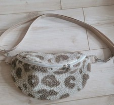 schöne Bauchtasche Handmade beige Teddy LEO crossbodybag Gürteltasche 