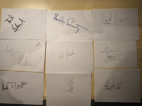 Autogramme auf karten - 18,