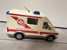 4221 Playmobil Ambulance Ambulanz Krankenwagen Sanitäter Koffer Bahre Blaulicht
