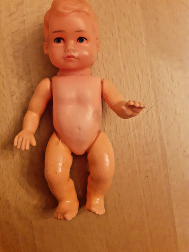Kleine alte puppe - kleine, es