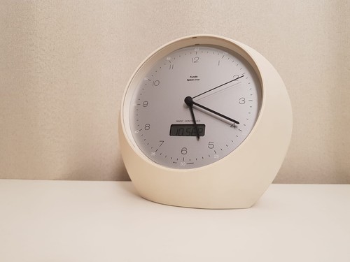 Kundo space timer kult - space,