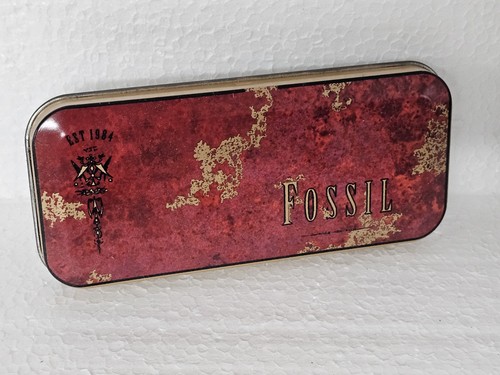 Fossil est 1984 - ,