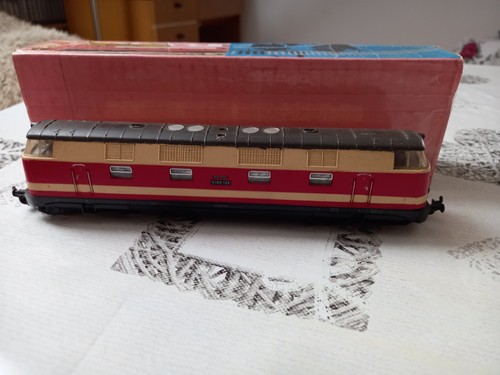 Diesellok br 180 der - diesellok,