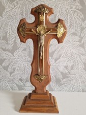 Standkruzifix aus olivenholz - standkruzifix,