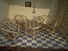 alte Puppenmöbel  Sitzgruppe Rattan Peddigrohr  Floral Muster Bezogen