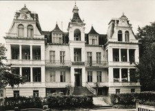 01-528 Ansichtskarte Heringsdorf Ostseebad FDGB-Erholungsheim Bergfried Usedom