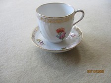 KPM Berlin Tasse mit Untertasse Blumen Goldrand  Selten 1.Wahl  Alt Antik